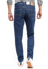 Mustang - MUSTANG TRAMPER TAPERED MĘSKIE SPODNIE JEANSOWE JEANSY DENIM BLUE 1014044 5000 980. Okazja: do pracy, na randkę, na spotkanie biznesowe, na co dzień. Styl: klasyczny, elegancki, sportowy, biznesowy, casual #6