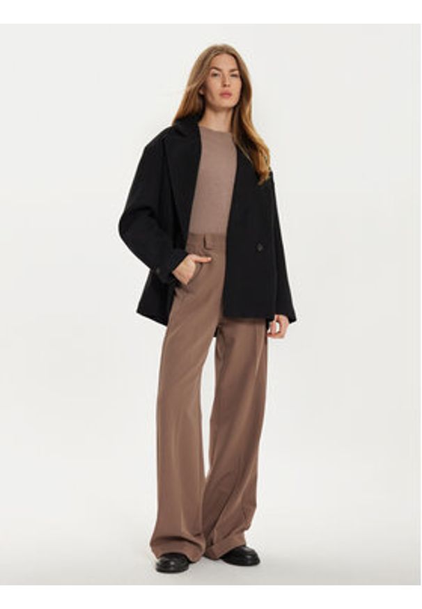 Gina Tricot Płaszcz przejściowy 22830 Czarny Regular Fit. Kolor: czarny. Materiał: syntetyk