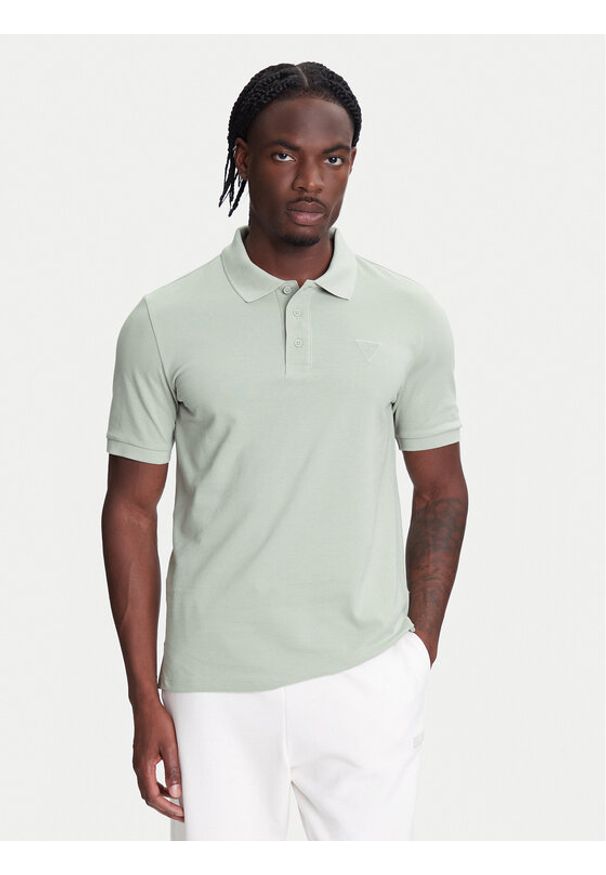 Guess Polo Z5YP02 K9WF1 Zielony Regular Fit. Typ kołnierza: polo. Kolor: zielony. Materiał: bawełna