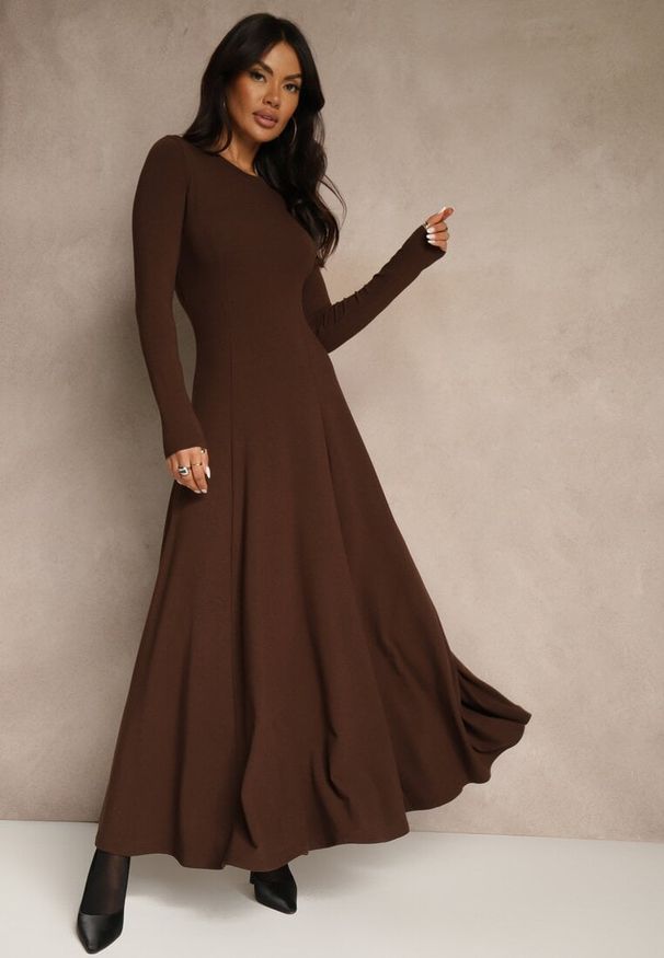 Renee - Brązowa Rozkloszowana Sukienka z Bawełny Tusmala. Okazja: na co dzień. Kolor: brązowy. Materiał: bawełna. Typ sukienki: proste. Styl: casual, elegancki