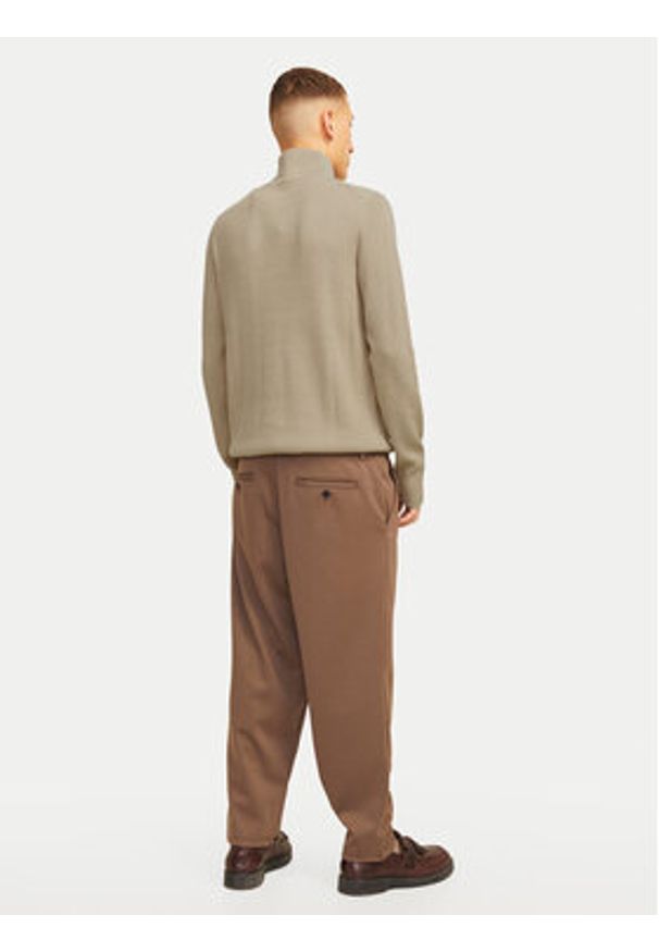 Jack & Jones Sweter Perfect 12257773 Beżowy Regular Fit. Kolor: beżowy. Materiał: syntetyk