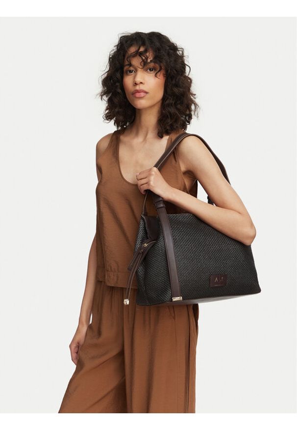 Armani Exchange Torebka XW002603 AF22683 M6219 Brązowy. Kolor: brązowy. Materiał: skórzane