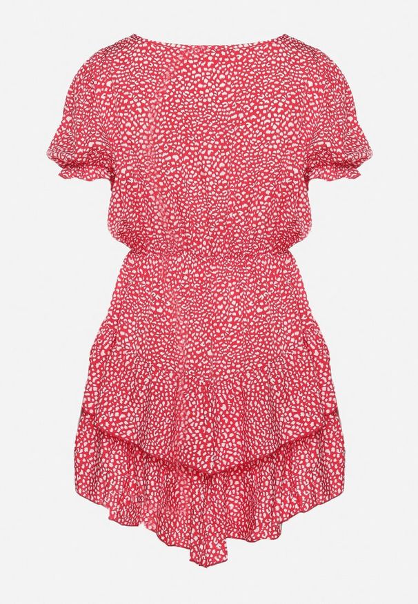 Born2be - Czerwona Sukienka z Gumką w Talii z Kopertowym Dekoltem Ianveia. Kolor: czerwony. Typ sukienki: kopertowe