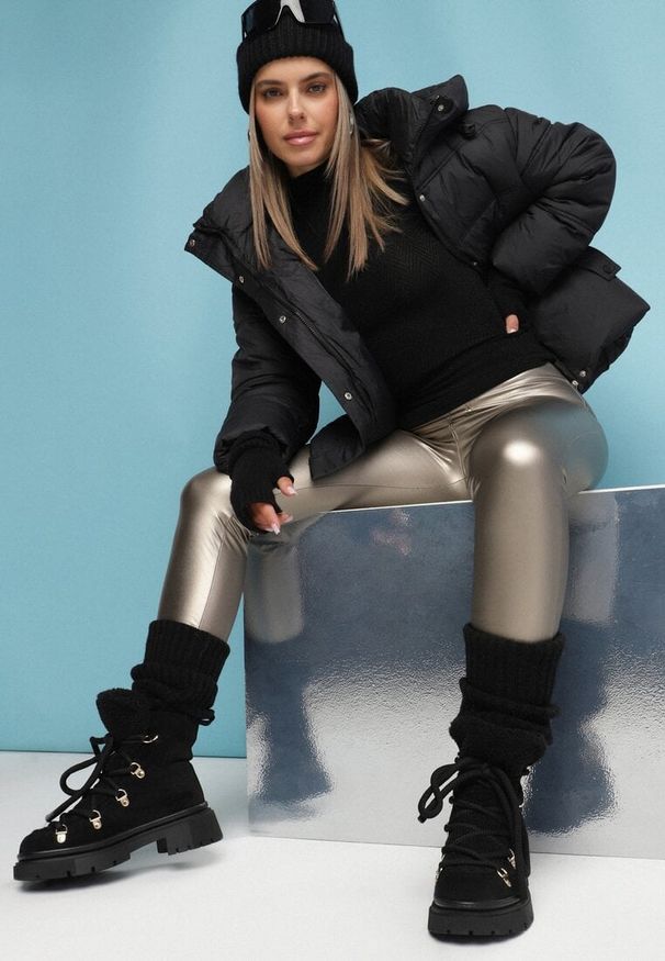 Born2be - Czarne Botki Traperki z Ozdobnym Sznurowaniem i Kożuszkiem Godhilde. Okazja: na co dzień. Kolor: czarny. Materiał: dzianina, wełna. Szerokość cholewki: normalna. Styl: casual