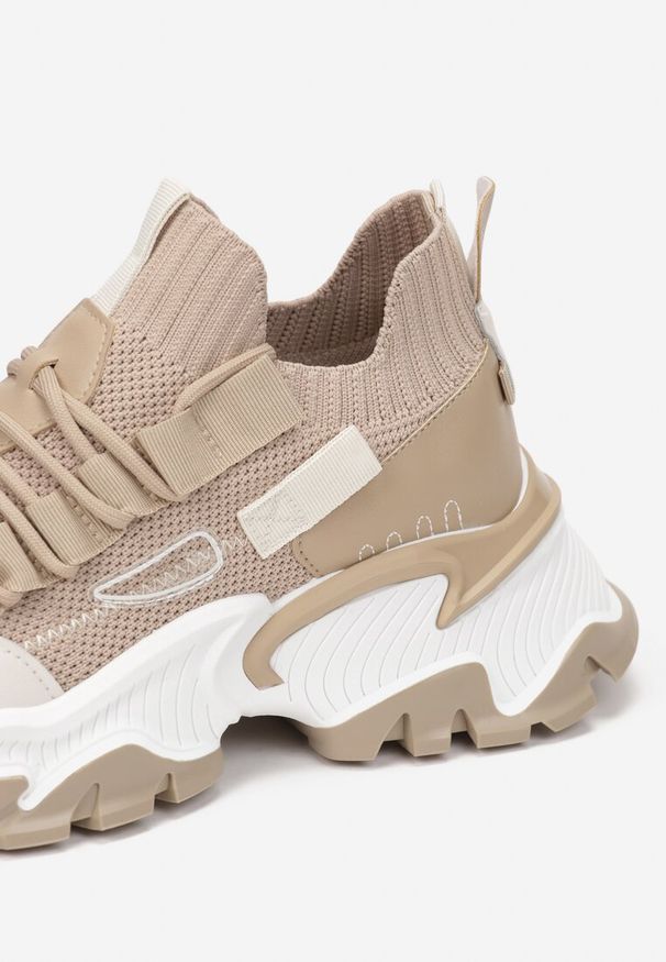 Born2be - Ciemnobeżowe Sneakersy Orilea. Kolor: beżowy. Materiał: materiał. Szerokość cholewki: normalna. Wzór: aplikacja