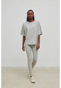Marsala - Legginsy z cienkiej prążkowanej dzianiny w kolorze GREY - HIPS LIGHT-XS. Okazja: na co dzień. Materiał: dzianina, prążkowany. Styl: sportowy, casual