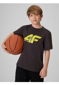 4f - 4F T-shirt regular z nadrukiem chłopięcy - szary 158 (12-13 lat). Okazja: na uczelnię, na co dzień. Kolor: szary. Materiał: materiał, bawełna, skóra, dzianina. Wzór: nadruk. Sezon: lato. Styl: klasyczny, casual #1