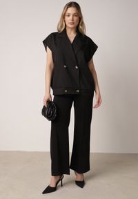 Born2be - Czarna Garniturowa Kamizelka Oversize z Dwurzędowym Zapięciem Edriana. Okazja: na co dzień, na spotkanie biznesowe, do pracy. Kolor: czarny. Materiał: poliester, jeans. Styl: casual, biznesowy, elegancki, klasyczny #8