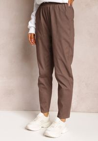 Renee - Brązowe Bawełniane Spodnie Dresowe z Gumką w Talii Arnhill. Stan: podwyższony. Kolor: brązowy. Materiał: dresówka, bawełna #5