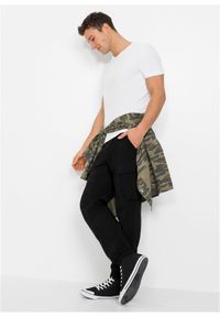 bonprix - Spodnie bojówki ze stretchem i gumką w talii, Regular Fit Straight. Kolor: czarny #2