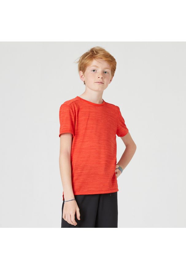DOMYOS - Koszulka z krótkim rękawem dziecięca Domyos 500. Kolor: czerwony. Materiał: materiał, poliester, elastan. Długość rękawa: krótki rękaw. Długość: krótkie