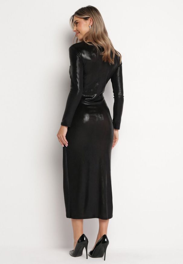 Born2be - Czarna Połyskująca Sukienka Maxi z Ozdobnym Węzłem Fabriana. Kolor: czarny. Materiał: tkanina. Styl: elegancki. Długość: maxi