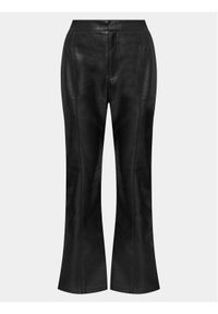 Gina Tricot Spodnie z imitacji skóry 20745 Czarny Straight Fit. Kolor: czarny. Materiał: skóra #1