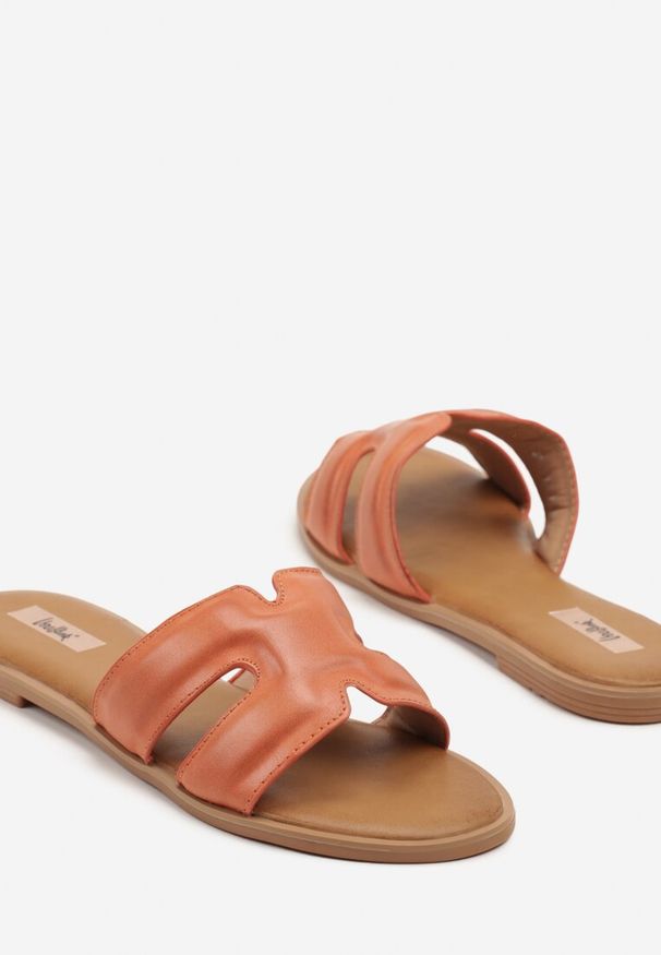 Born2be - Pomarańczowe Klapki z Wycięciami Ralauri. Okazja: na co dzień. Kolor: pomarańczowy. Materiał: jedwab. Sezon: lato. Obcas: na obcasie. Styl: elegancki, casual. Wysokość obcasa: niski