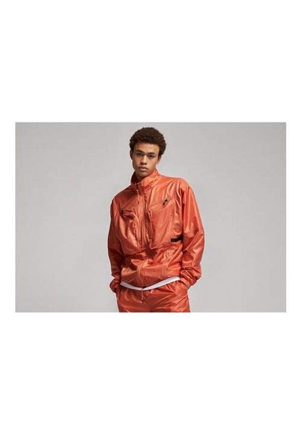 Kurtka uniwersalna męska Nike 23engineered Statement Track. Kolor: pomarańczowy. Materiał: syntetyk. Sport: bieganie