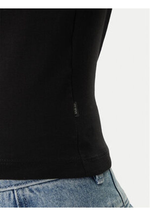 Guess Jeans T-Shirt W6GI07 J1314 Czarny Regular Fit. Kolor: czarny. Materiał: bawełna