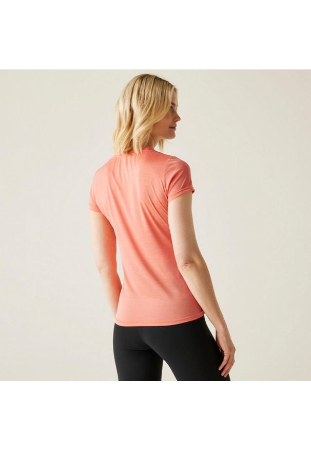 Regatta - Koszulka sportowa damska Fingal Edition szybkoschnąca. Kolor: wielokolorowy, różowy, pomarańczowy. Długość rękawa: krótki rękaw. Długość: krótkie. Sport: turystyka piesza