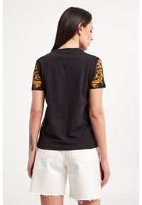 Versace Jeans Couture - T-shirt VERSACE JEANS COUTURE. Długość rękawa: krótki rękaw. Długość: krótkie. Wzór: motyw zwierzęcy #3