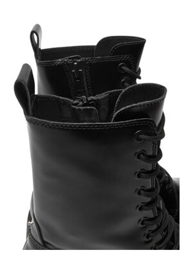 Diesel Trapery D-Hammer-Combat Y03455P4471 Czarny. Kolor: czarny. Materiał: lakier, skóra