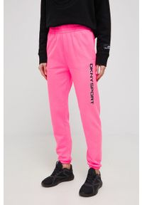 DKNY - Dkny spodnie DP1P2823 damskie kolor różowy z nadrukiem. Kolor: różowy. Materiał: dzianina. Wzór: nadruk #2