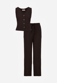 Renee - Brązowy Komplet z Teksturowanej Tkaniny Kamizelka i Spodnie z Gumką w Pasie Tharin. Kolor: brązowy. Materiał: tkanina #2