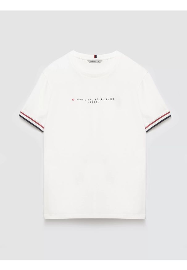 Big-Star - Koszulka męska z kontrastowym wykoŅczeniem biała Bortor 100. Kolor: biały. Materiał: jeans, bawełna. Wzór: nadruk