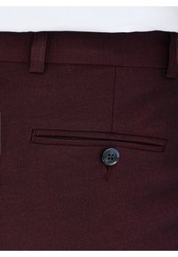 Pako Lorente - PAKO LORENTE - Bordowe spodnie ganiturowe. Kolor: czerwony. Materiał: poliester, elastan, wiskoza. Wzór: gładki. Sezon: wiosna, lato #6