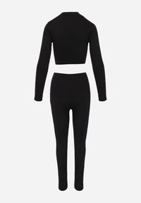 Renee - Czarny Sportowy Komplet Spodnie Wiązane w Pasie i Top z Wycięciem na Kciuk Tidale. Kolor: czarny. Wzór: aplikacja #7