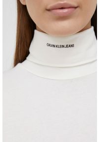 Calvin Klein Jeans Longsleeve damski kolor kremowy z golfem. Typ kołnierza: golf. Kolor: beżowy. Materiał: dzianina, bawełna. Długość rękawa: długi rękaw