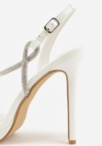 Renee - Białe Szpilki Sandały z Cyrkoniowymi i Transparentnymi Paskami Vikirissa. Okazja: na imprezę. Zapięcie: pasek. Kolor: biały. Wzór: aplikacja, paski. Obcas: na szpilce. Styl: elegancki. Wysokość obcasa: średni #7