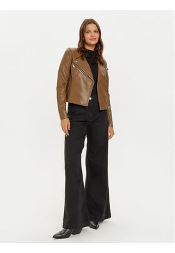 Vero Moda Kurtka z imitacji skóry Riley 10302441 Brązowy Slim Fit. Kolor: brązowy. Materiał: skóra