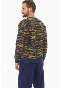 Lee - LEE SEASONAL CAMO SWS MĘSKA BLUZA BEZ KAPTURA WASHED BLUE L80ASPLR 112121285. Typ kołnierza: bez kaptura #4