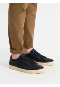 Ryłko - Granatowe buty typu trampki. Kolor: niebieski. Materiał: skóra. Styl: street, sportowy #1