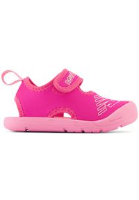 Sandały niemowlęce New Balance IOCRSRAE – różowe. Zapięcie: rzepy. Kolor: różowy. Materiał: guma, syntetyk, materiał. Sezon: lato. Sport: bieganie