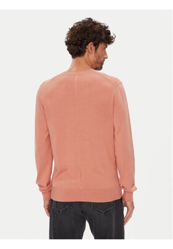 Calvin Klein Sweter LV040BM343 Koralowy Regular Fit. Kolor: pomarańczowy. Materiał: bawełna