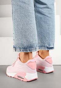 Born2be - Różowe Buty Sportowe Sneakersy z Transparentną Wstawką Zulinea. Okazja: na co dzień. Kolor: różowy. Materiał: jeans. Sezon: jesień, wiosna #6