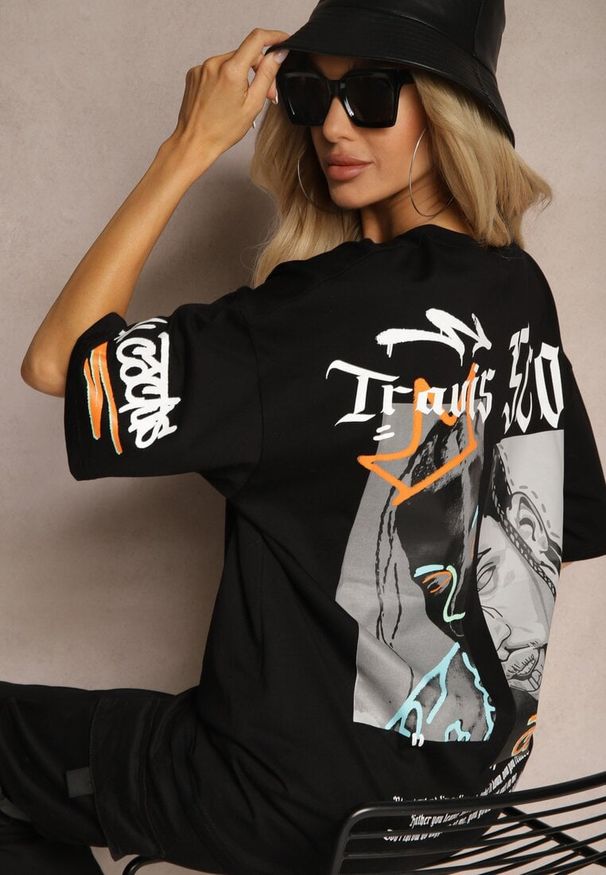 Renee - Czarna Koszulka T-shirt Oversize z Nadrukiem z Elastycznej Bawełny Taralise. Okazja: na co dzień. Kolor: czarny. Materiał: bawełna. Wzór: nadruk. Styl: elegancki, casual, sportowy