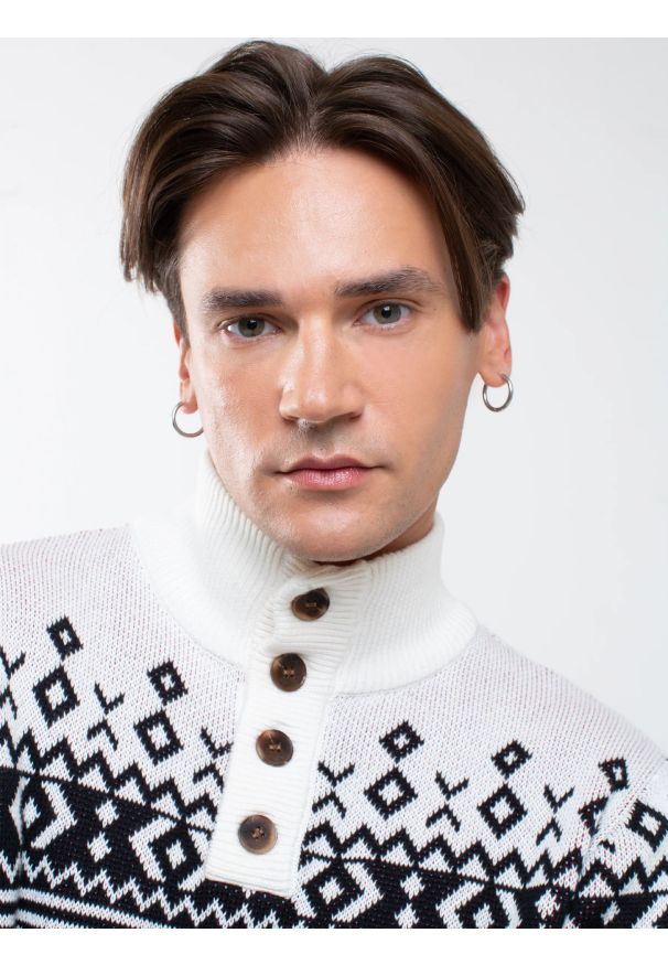 Big-Star - Sweter męski z golfem z motywem norweskim czarny Kristof 906. Typ kołnierza: golf. Kolor: czarny. Materiał: materiał, żakard. Wzór: ze splotem. Sezon: zima. Styl: klasyczny
