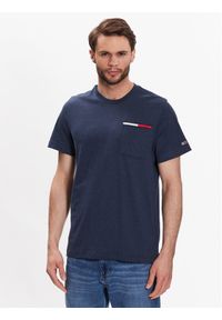 Tommy Jeans T-Shirt Essential DM0DM13063 Granatowy Regular Fit. Kolor: niebieski. Materiał: bawełna