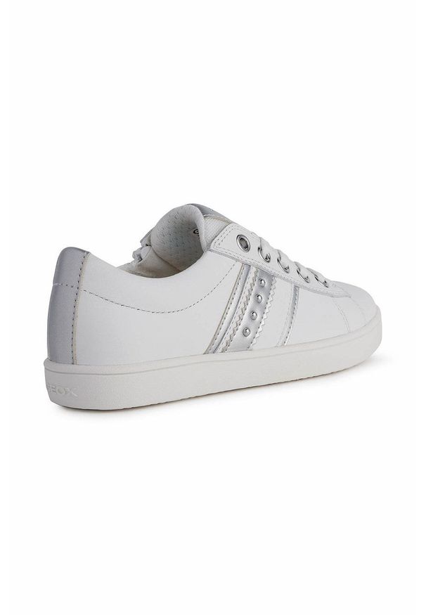 Geox buty skórzane dziecięce kolor srebrny. Nosek buta: okrągły. Zapięcie: sznurówki. Kolor: srebrny. Materiał: skóra