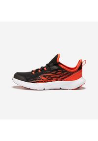 Decathlon - Buty sportowe dla dzieci Kalenji AT Flex laces. Kolor: pomarańczowy, wielokolorowy, czarny. Materiał: mesh, kauczuk. Szerokość cholewki: normalna. Sport: bieganie