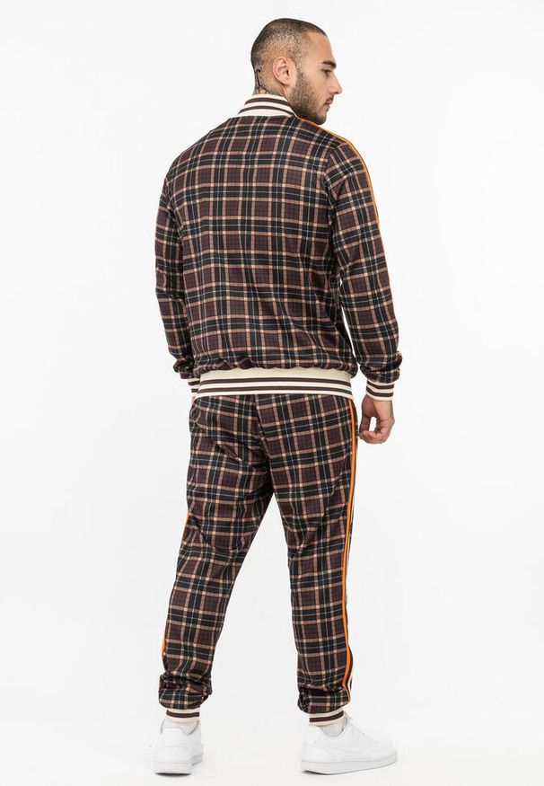 Dres Lonsdale Hedley. Kolor: brązowy, wielokolorowy, biały. Materiał: dresówka. Sport: fitness