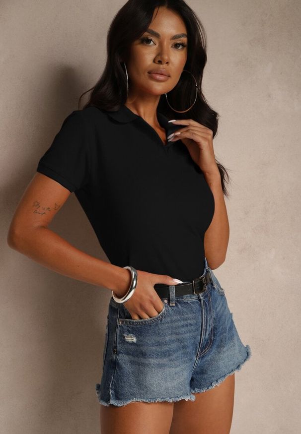 Renee - Czarny Bawełniany T-shirt Typu Polo Arsenllia. Okazja: na co dzień. Typ kołnierza: polo. Kolor: czarny. Materiał: bawełna. Styl: elegancki, casual, klasyczny