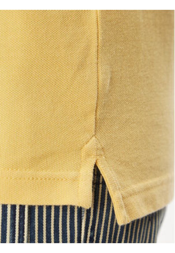 Levi's® Polo 35883-0231 Żółty Regular Fit. Typ kołnierza: polo. Kolor: żółty. Materiał: bawełna