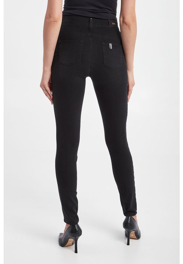 Liu Jo - JEANSY Divine SLIM FIT LIU JO. Stan: podwyższony. Wzór: aplikacja