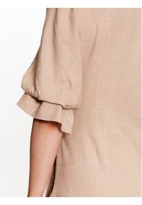 YAS Sukienka 26029985 Brązowy Regular Fit. Kolor: brązowy. Materiał: len #6