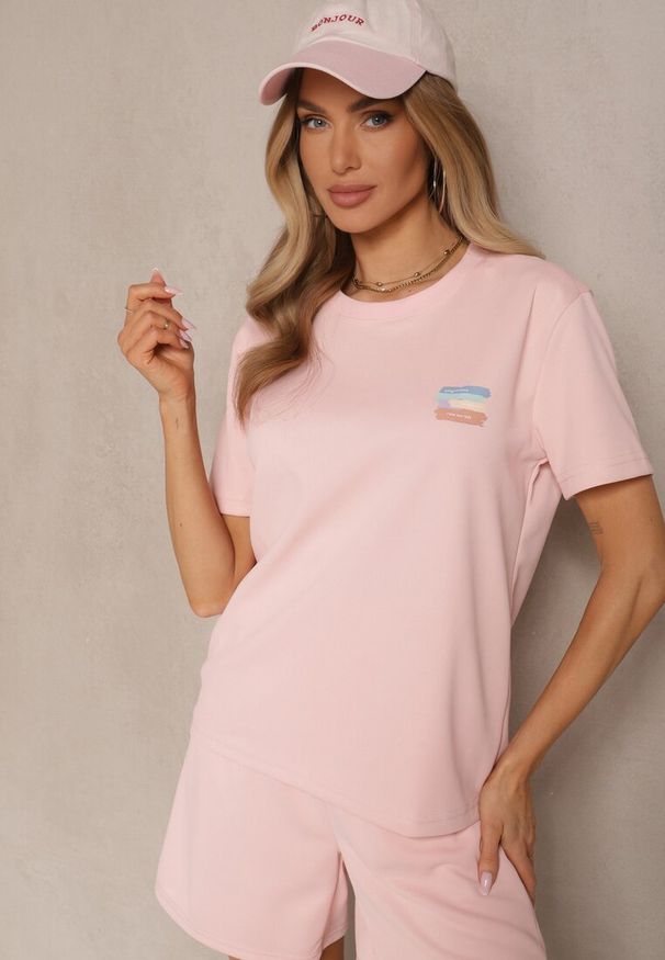 Renee - Różowy T-shirt Basic z Małym Nadrukiem Tenmira. Okazja: na co dzień. Kolor: różowy. Wzór: nadruk. Styl: casual