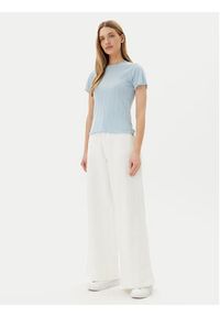 Pieces T-Shirt Fia 17155480 Błękitny Regular Fit. Kolor: niebieski. Materiał: bawełna #8