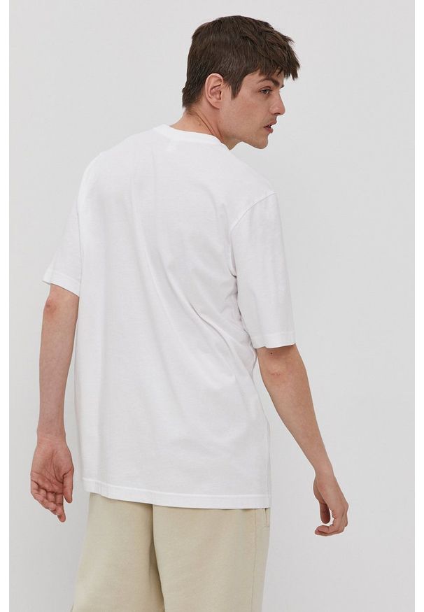 Reebok Classic - T-shirt. Okazja: na co dzień. Kolor: biały. Materiał: dzianina. Wzór: nadruk. Styl: casual