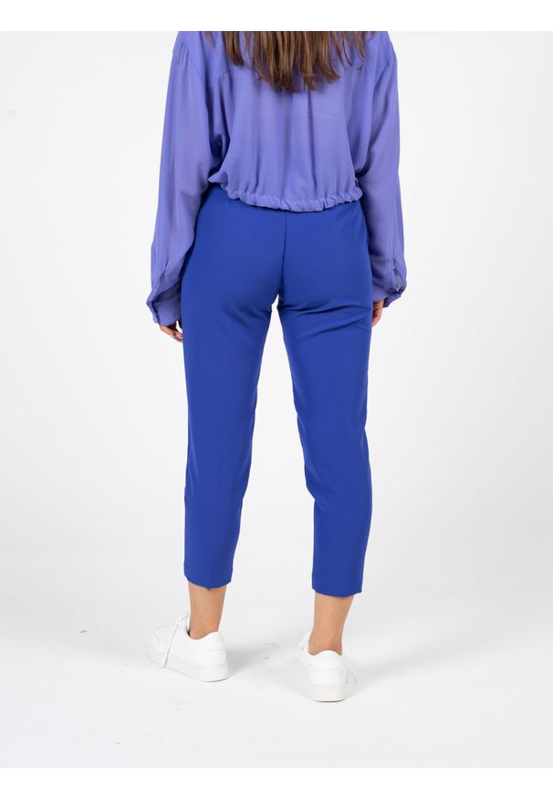 Rebel Queen By Liu Jo Spodnie "Carota" | YF1197 T3482 | Kobieta | Niebieski. Okazja: na co dzień. Stan: podwyższony. Kolor: niebieski. Materiał: poliester, elastan. Długość: długie. Styl: casual, elegancki, sportowy